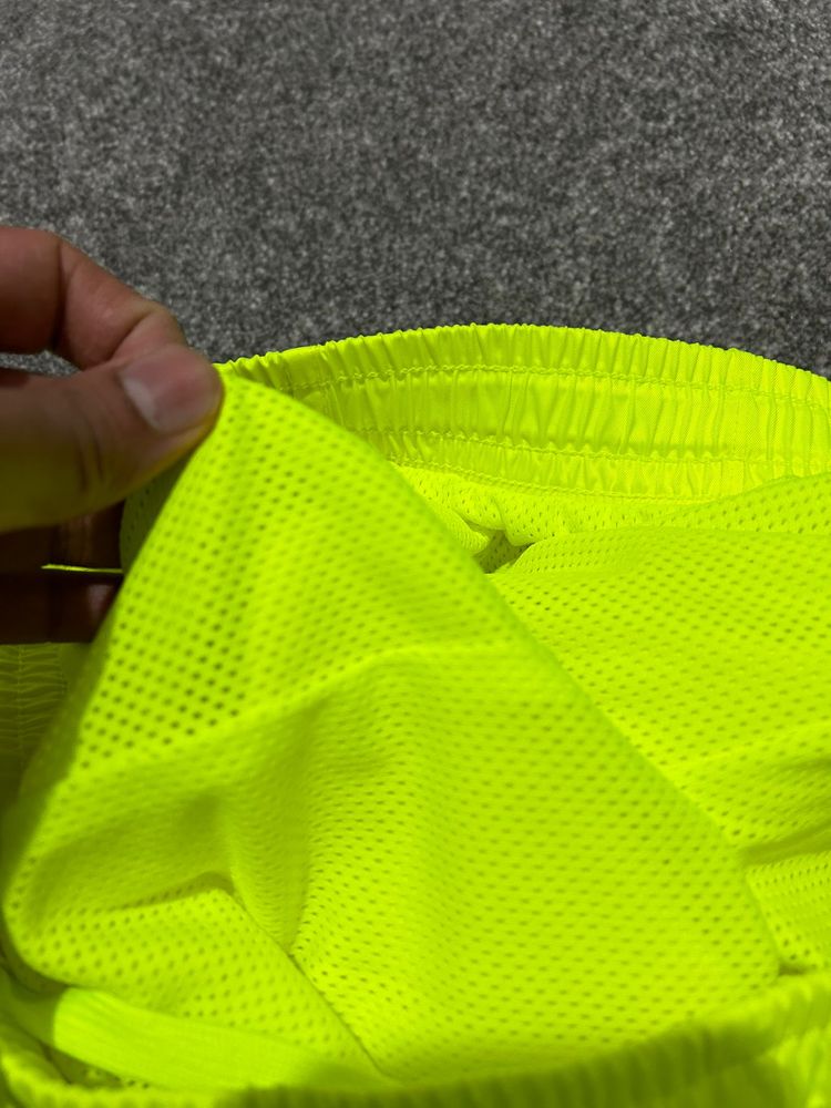 Nike men's medium bolt swoosh shorts image 4