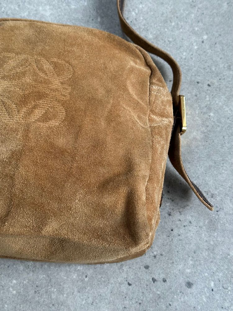 Loewe 1990s Suede Anagram Crossbody Bag 13