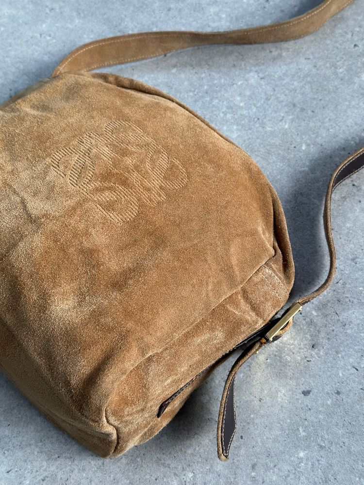 Loewe 1990s Suede Anagram Crossbody Bag 12