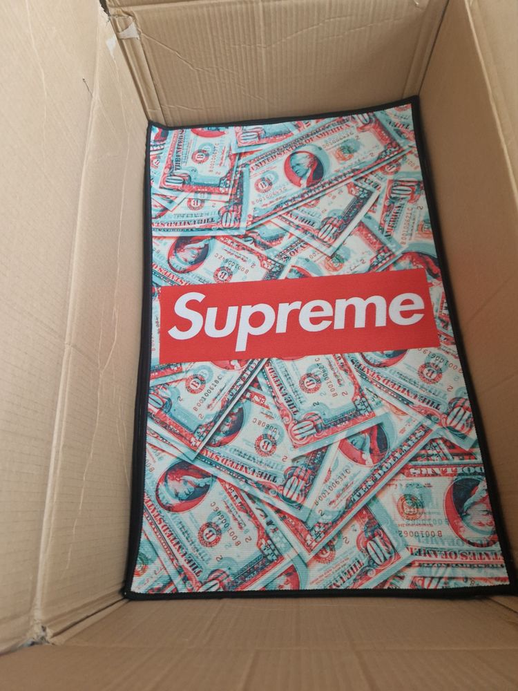 Supreme Graphic Mats image 3