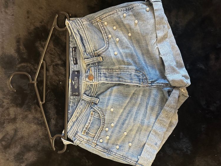 Hollister Co. Hollister High-Rise Boyfriend Shorts product image