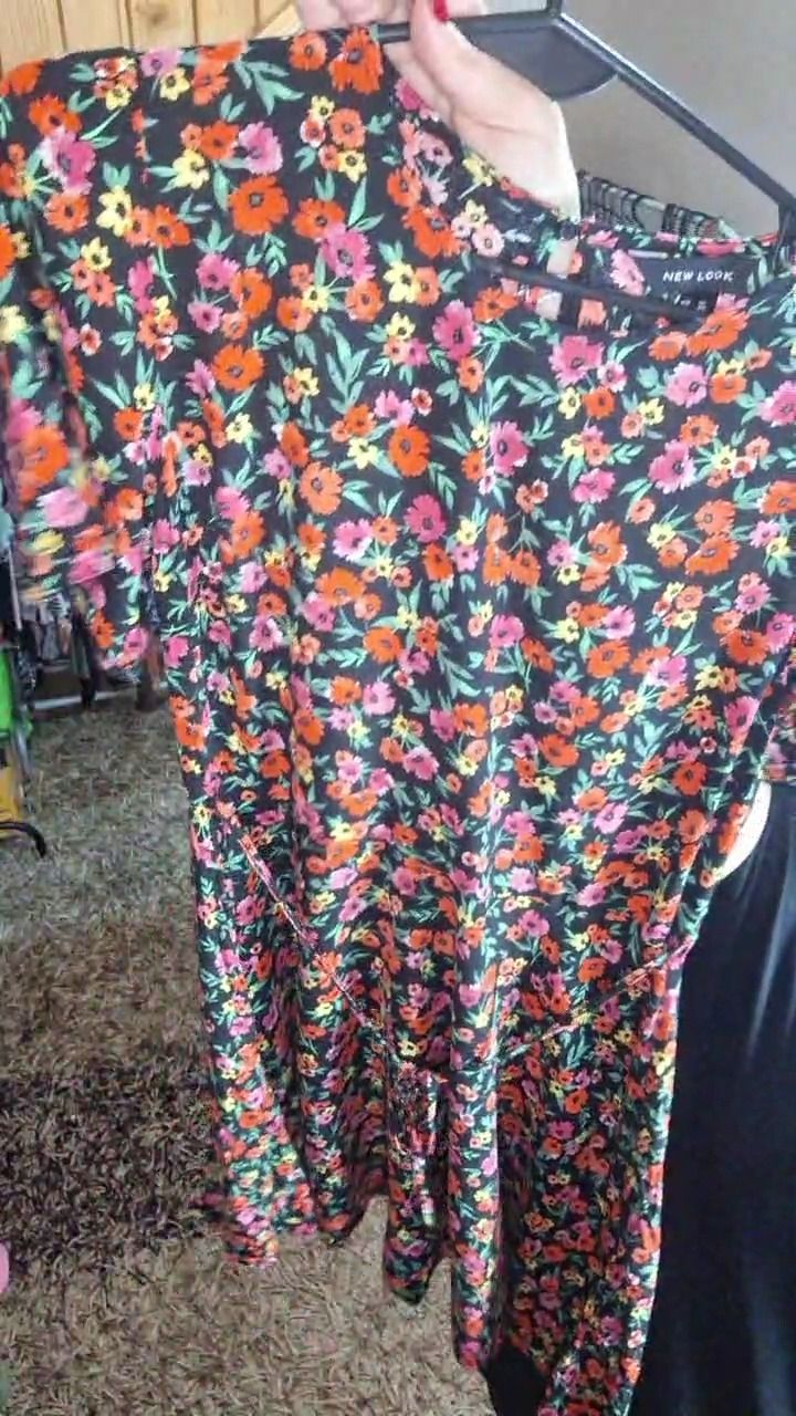 Other Sukienka w kwiaty product image