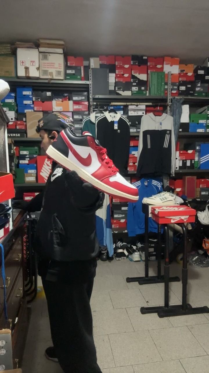 Jordan AIR JORDAN 1 LOW product image
