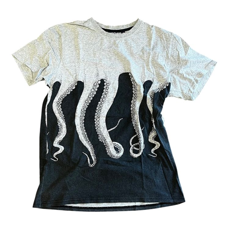 Octopus Grey And Black T-Shirt With Octopus Tentacle Design