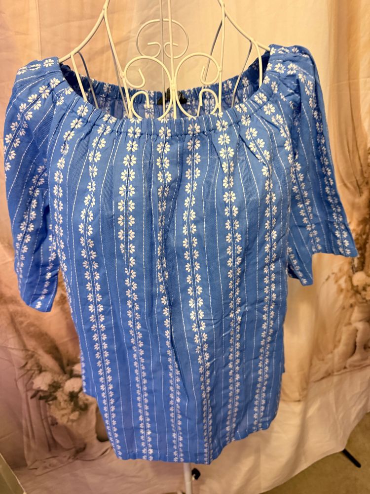 Blue Floral Patterned Blouse image 1