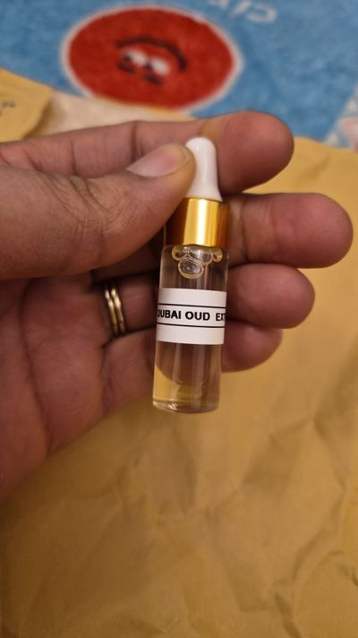 Small Vial With Dropper
