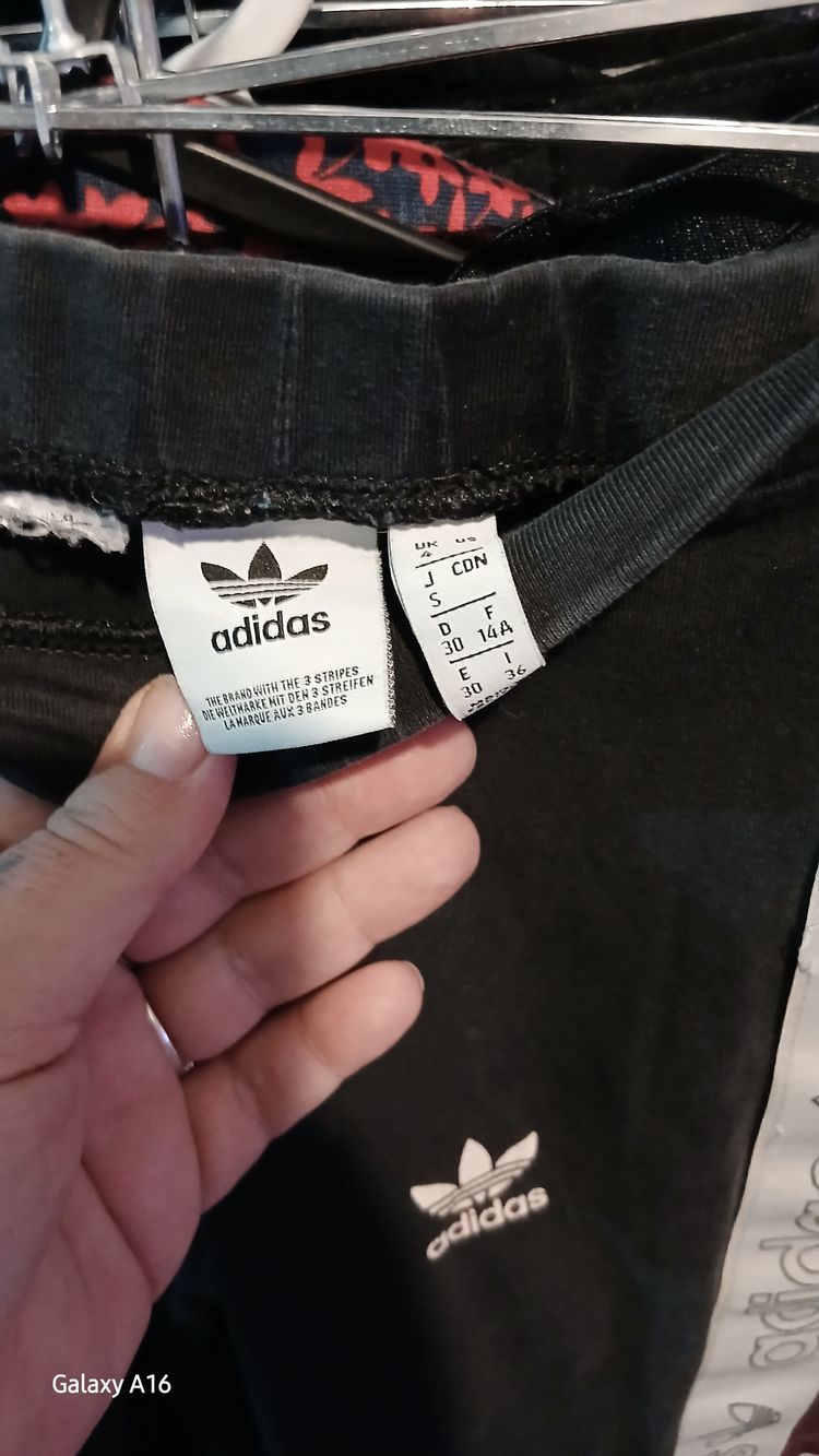 Adidas Black Leggings With Logo And Side Stripe imagen 2