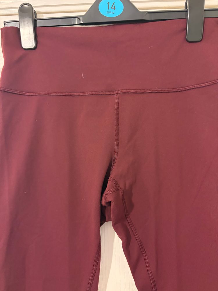 Immagine di Lululemon Burgundy Leggings size UK 16 3
