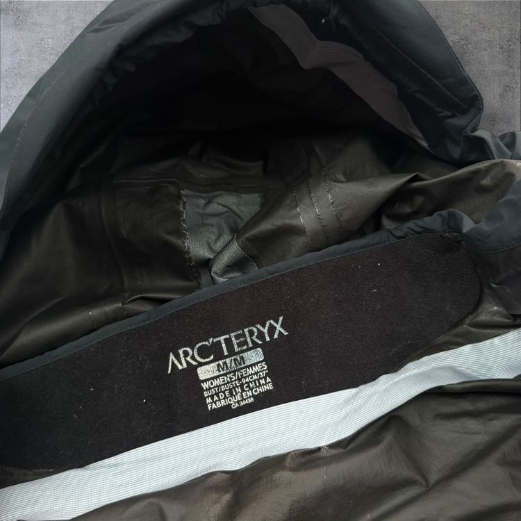Immagine di Arc’teryx Womens Goretex Jacket Medium RRP £350 5