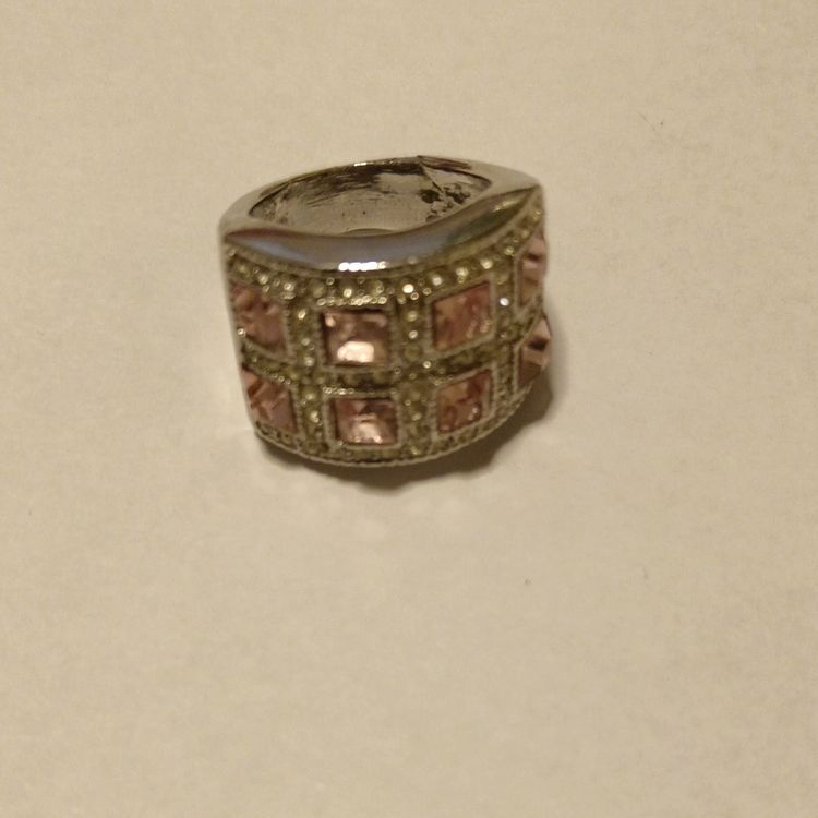 Silver-Tone Ring With Pink And Clear Stones image 2
