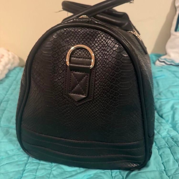 Black Textured Duffle Bag image 3