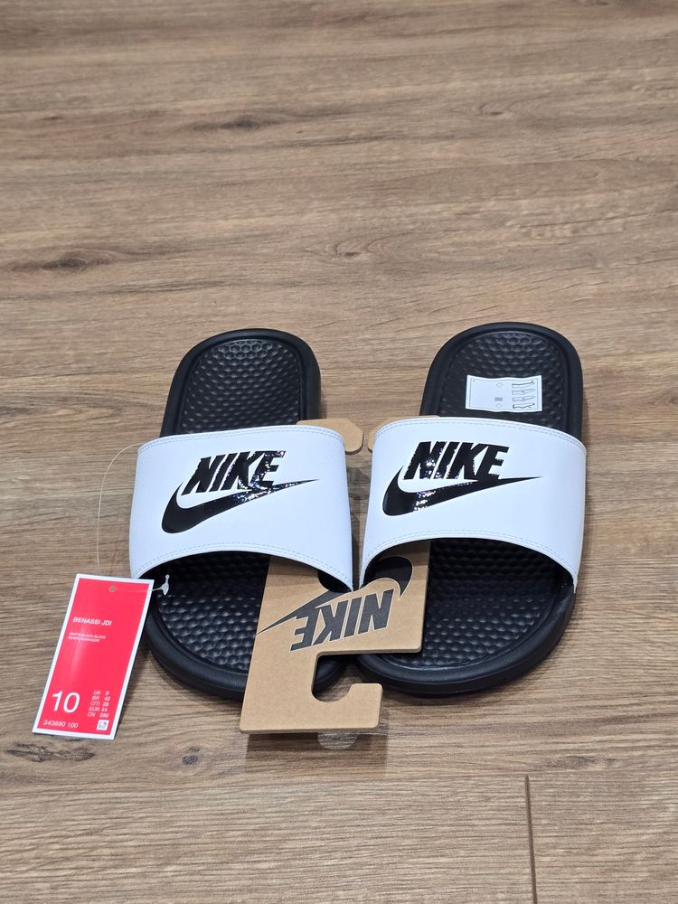Nike Nike Black And White Slide Sandals Nike Victori One Men's Slide Black/White/Black🔥size 9, 10 , 11 product image