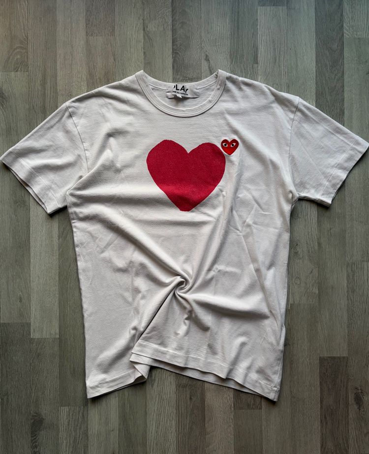 Comme Des Garçons Play White T-Shirt With Red Heart Logo