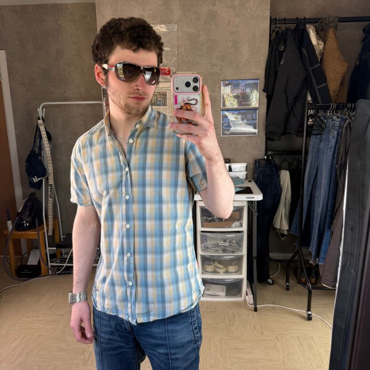 Levi's 2008 plaid button up fitted shirt (S)
