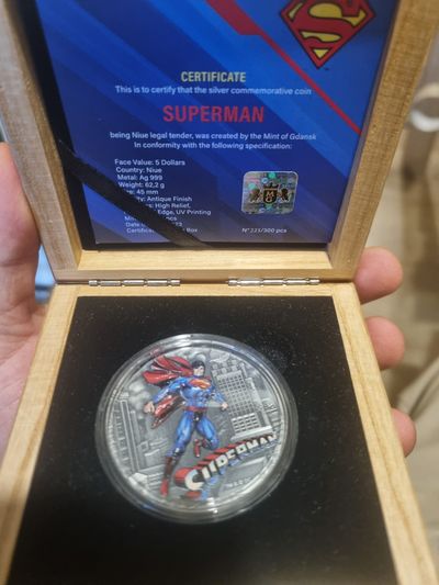 Superman antiqued 2 oz silver Coin limited to 300
