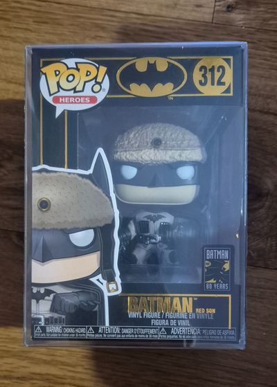 Batman Vinyl Figure