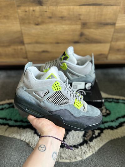Nike Air Jordan 4 “Neons ” U.K. 12