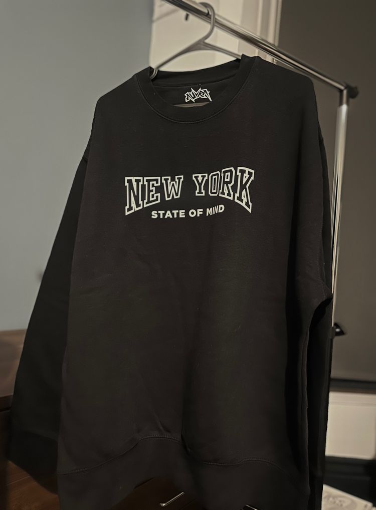Aura New York Editon Sweatshirt