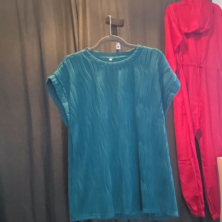 Look Pleated T-Shirt - Brand New image 1