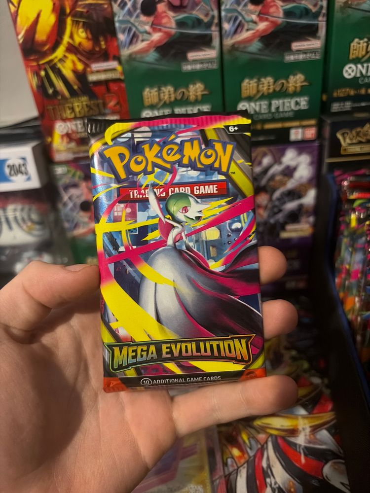 Pokémon Mega evolution Pack - ripped product image