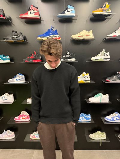 Maglione nero kishta