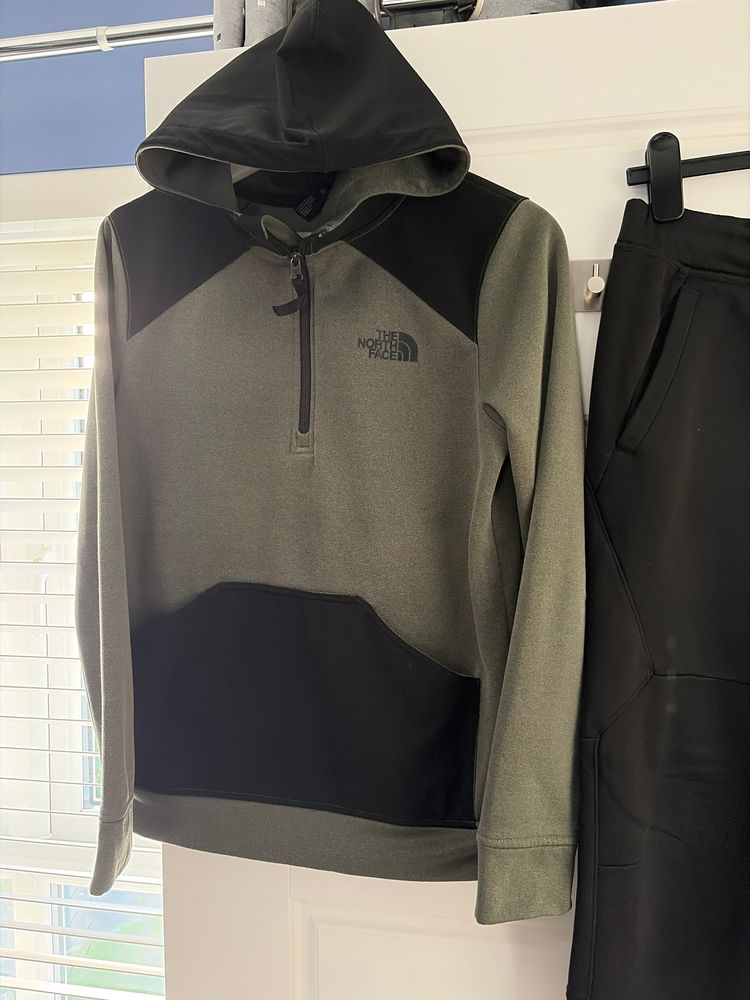 Immagine di The North Face Hoodie And Joggers Set kids XL 2