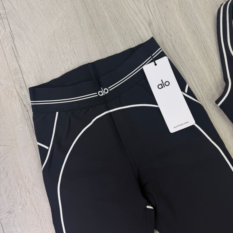 Alo Women’s Black Leggings & Top Set image 2
