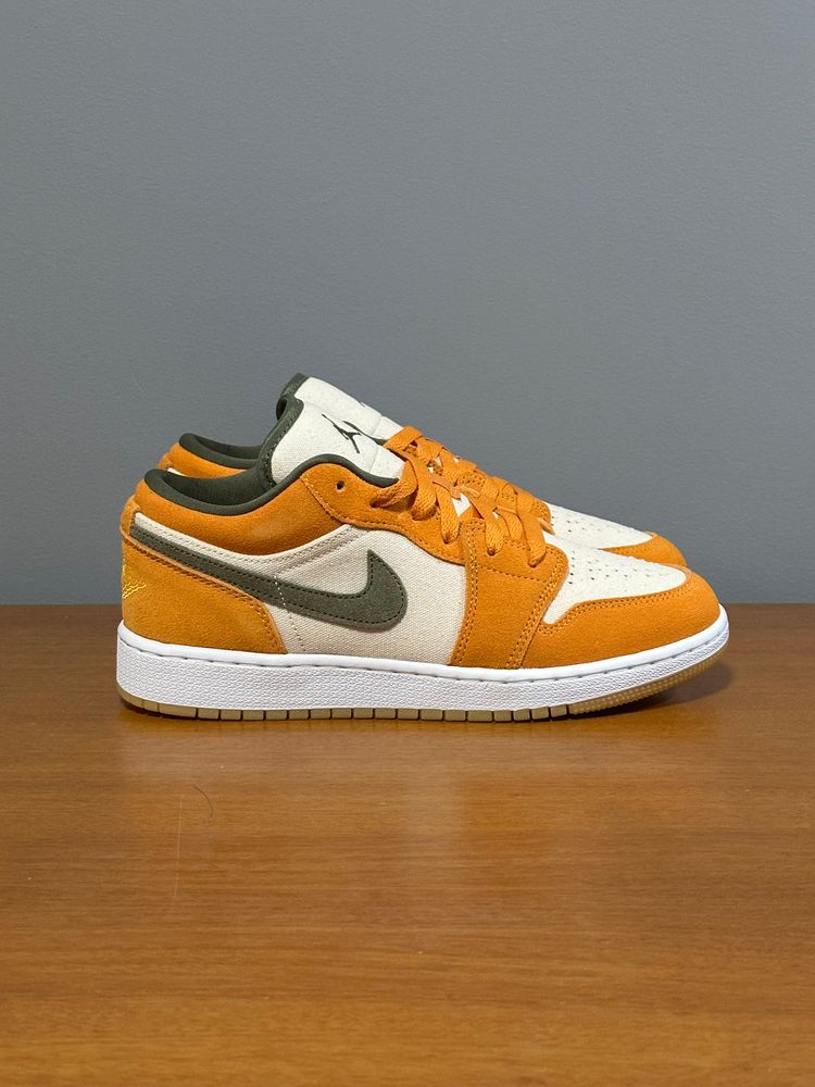Jordan Air Jordan 1 Low Curry product image