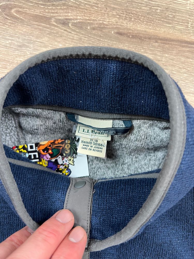 Grey Two Tone LL Bean Snap Fleece (S) 2