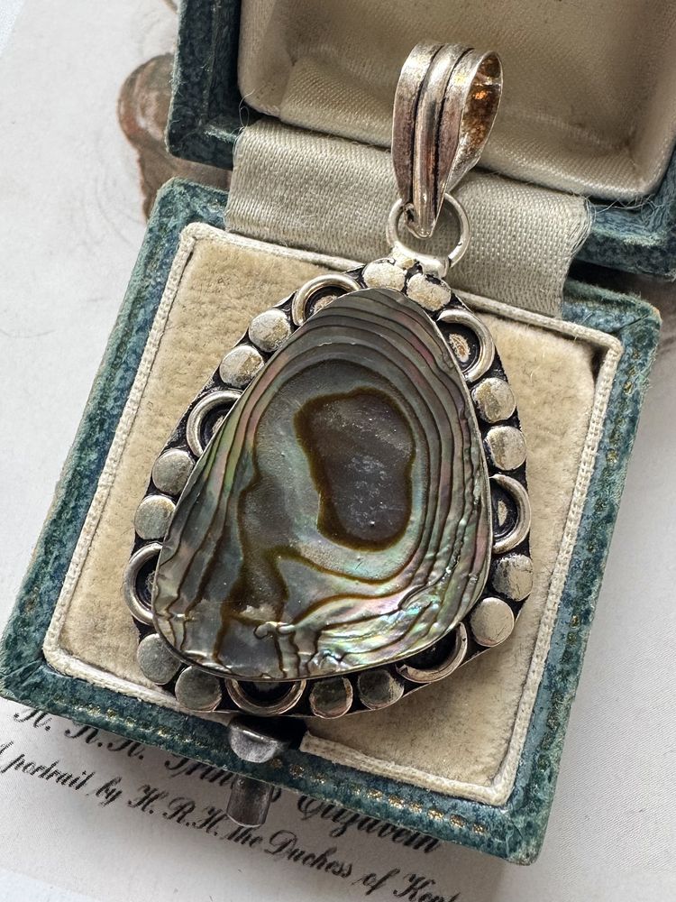 Vintage Bohemian Solid 925 Silver Stamped Abalone Handmade Pendant - Boho Pearl Mother of Pearl