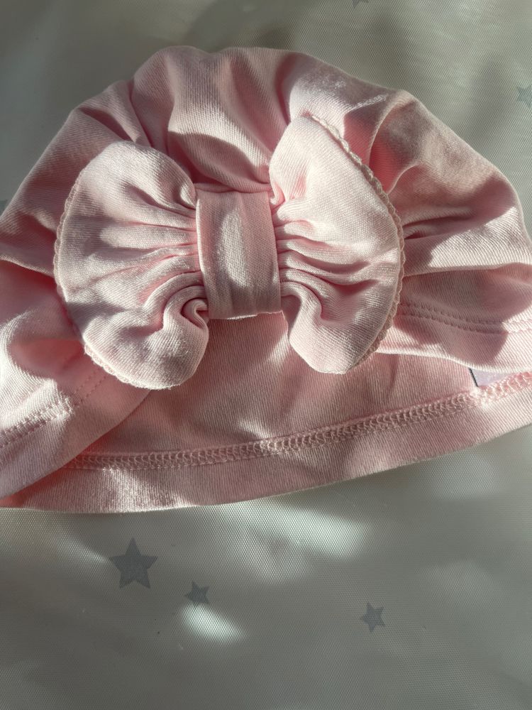 Pink Baby Hat With Bow image 1