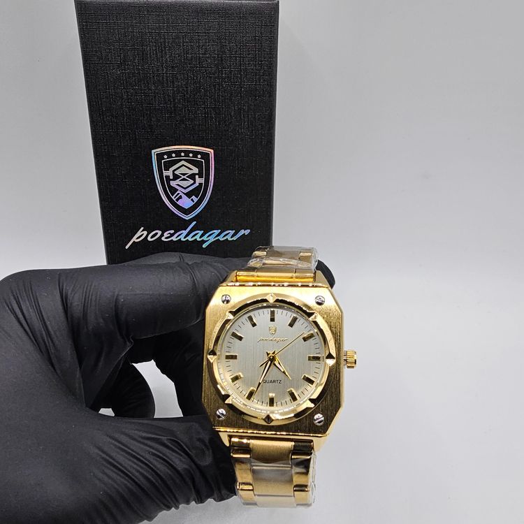 Poedagar Gold-Tone Wristwatch