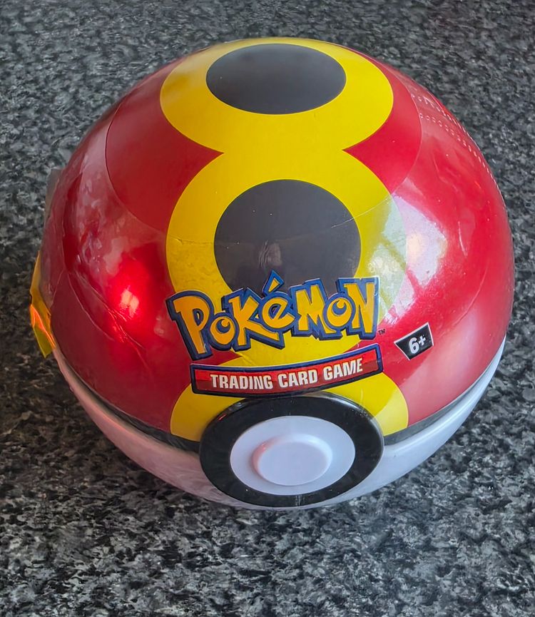 Pokémon Trading Card Game Poké Ball Tin imagen 1