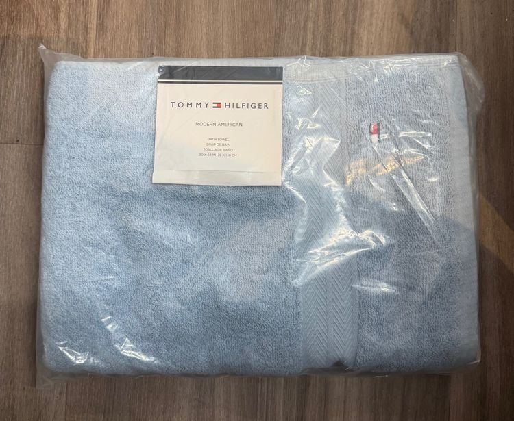 Tommy Hilfiger Bath Towel