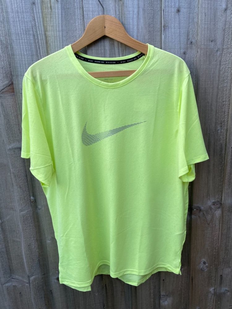 Nike Running Division T Shirt Tee Lemon Brand New With Tags Tech Gym Training