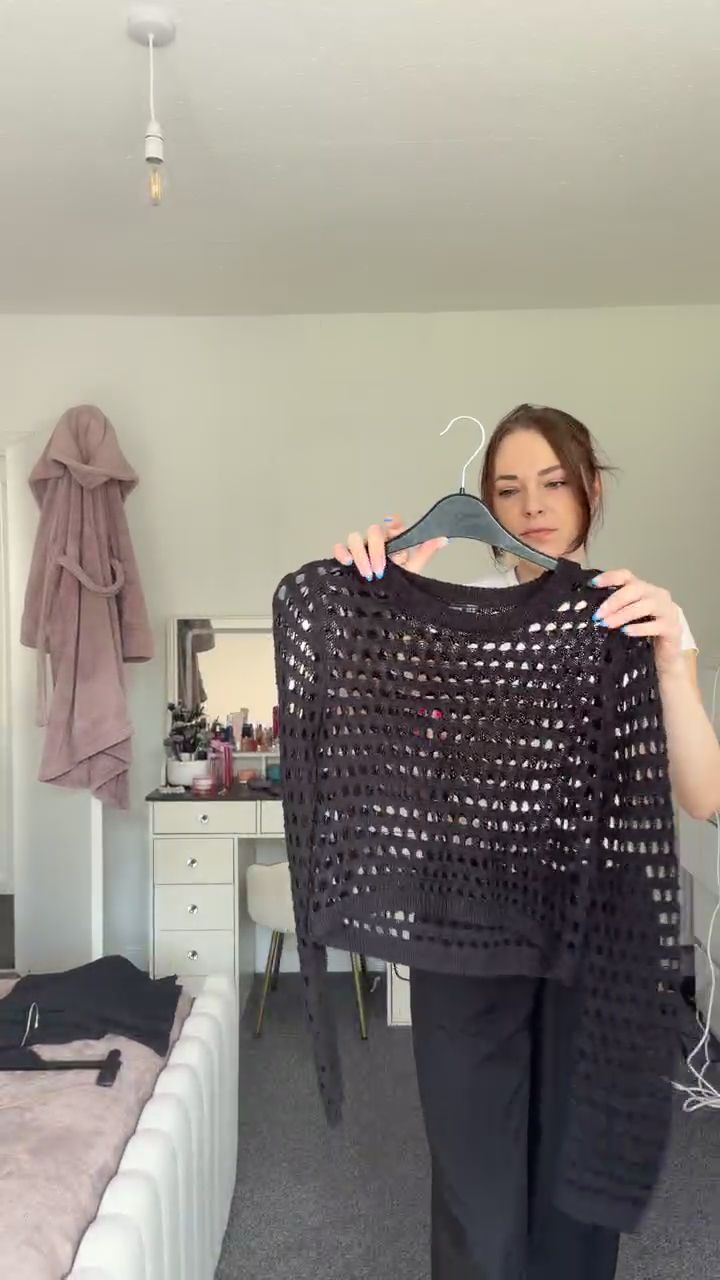 Immagine di Stradivarius Cropped Jumper 1