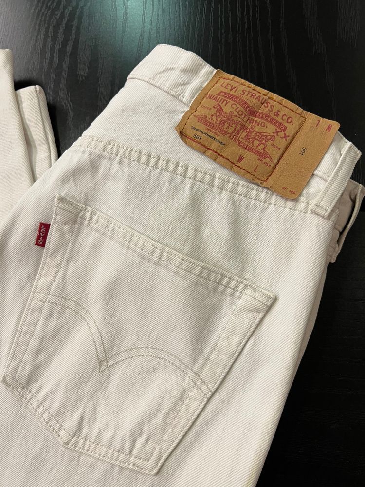 Immagine di Levi'S White Jeans 501 vintage 1094 made in spain  35/49 2