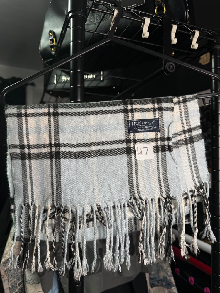 #47 £200RRP baby Blue Vintage Burberrys Scarf Lambswool