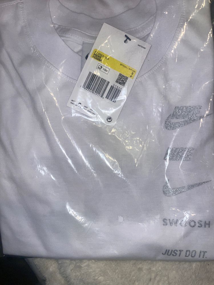 Nike White T-Shirt