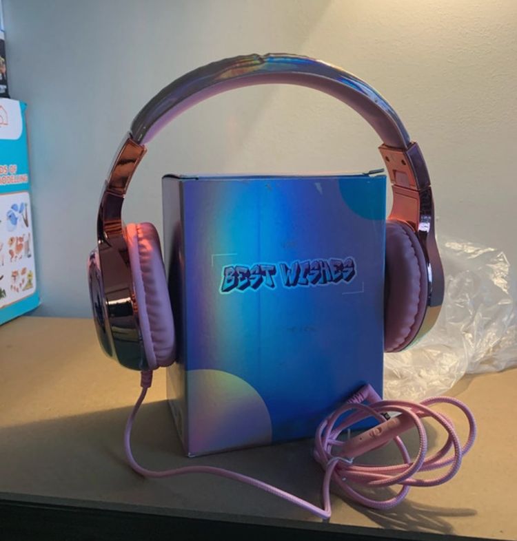 Other Pink Wired Headphones product image