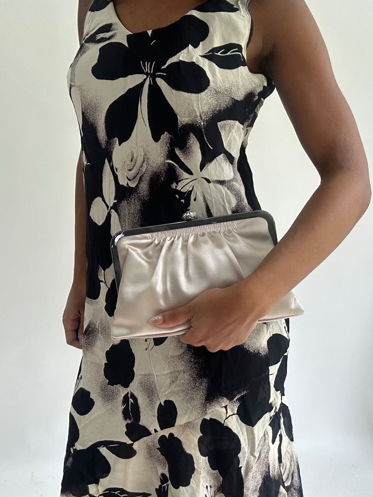 wedding guest drop | cream clutch handbag image 2