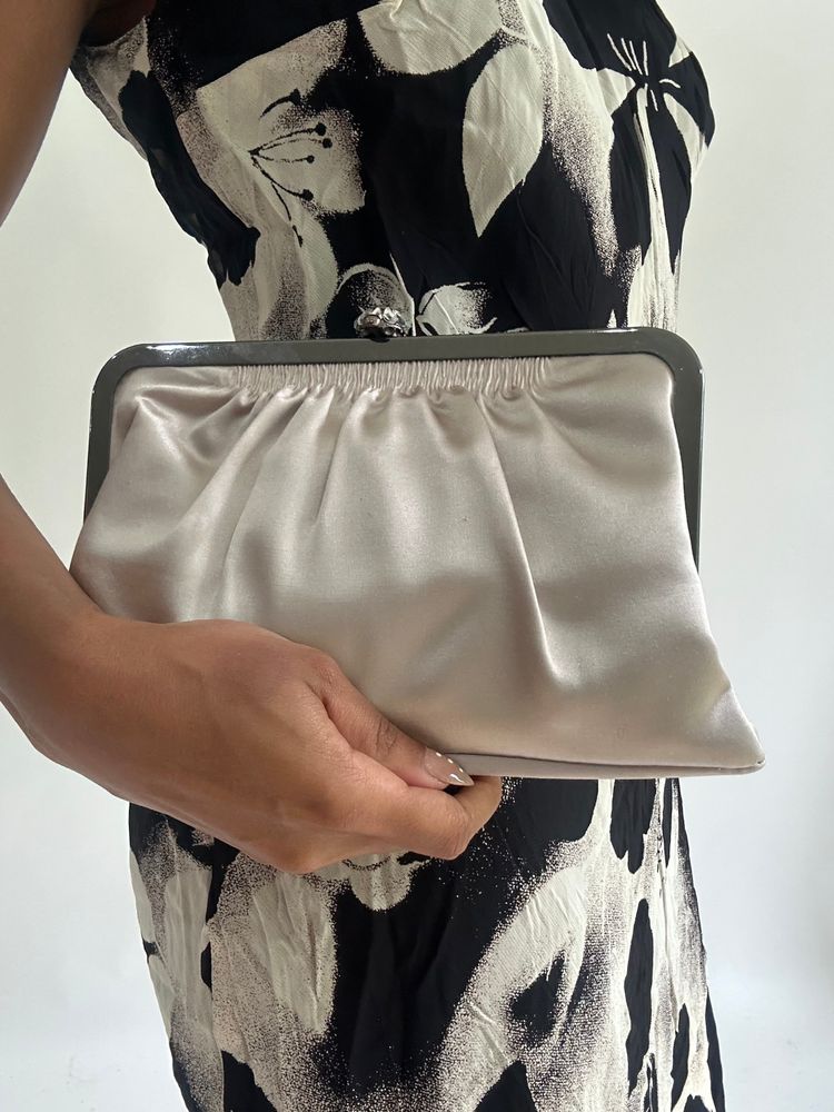 wedding guest drop | cream clutch handbag image 6
