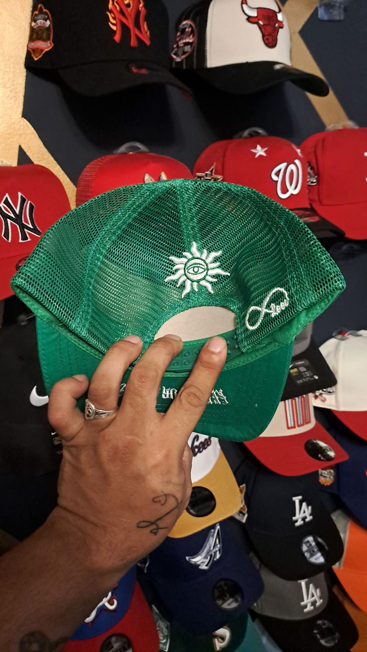 Green Mesh Trucker Cap obraz 3