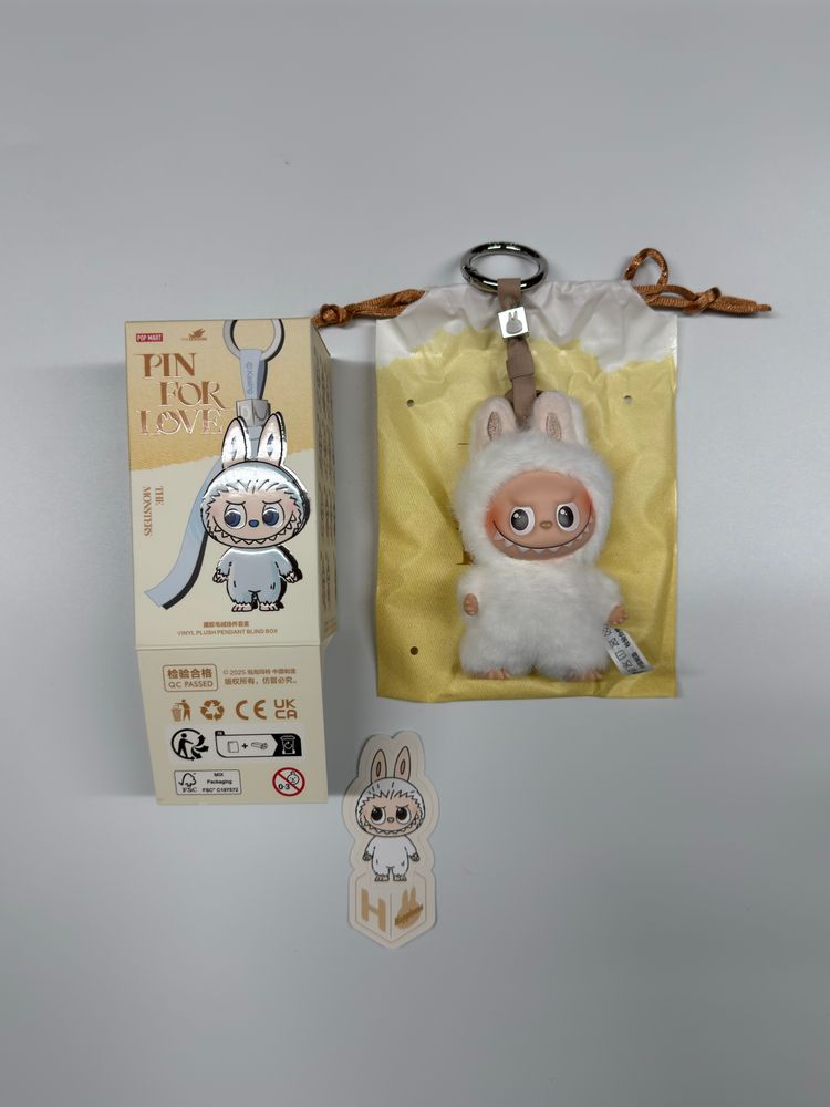 Labubu Pin For Love (H)