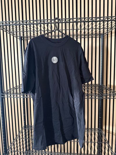 B129 DJK Globe T-shirt Black Brand new