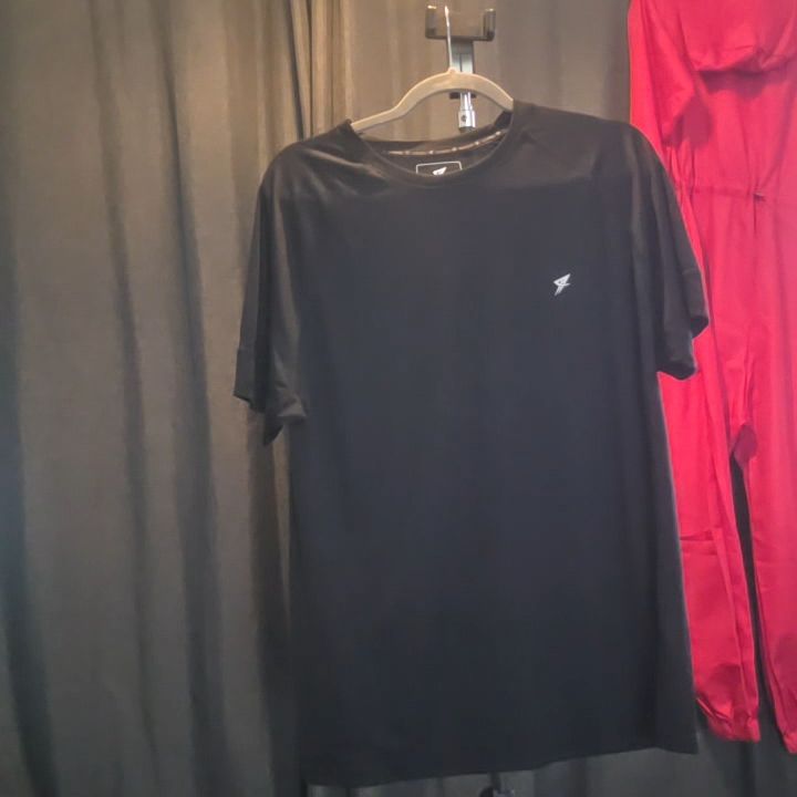 Graphic T-Shirt - XL - New image 1