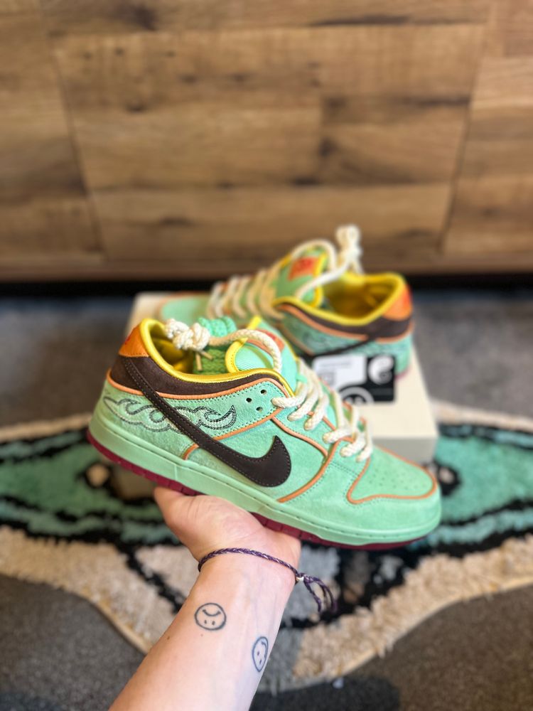 Nike Dunk SB “Rodeo Tourmaline” U.K. 9