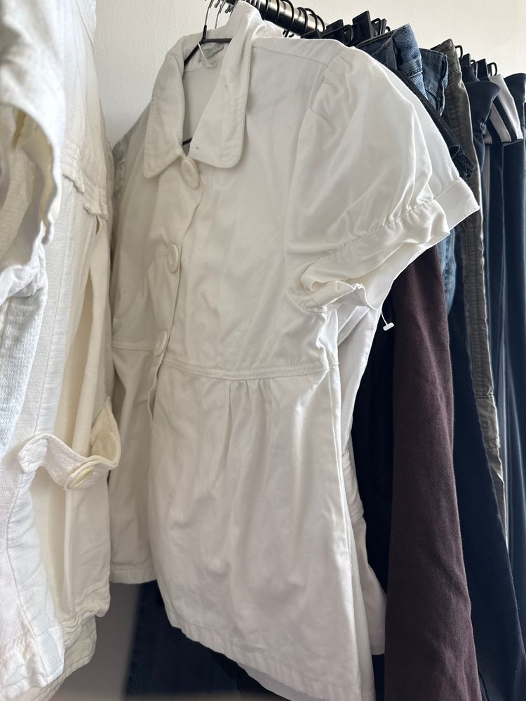 White short sleeve peacoat - Size M image 1