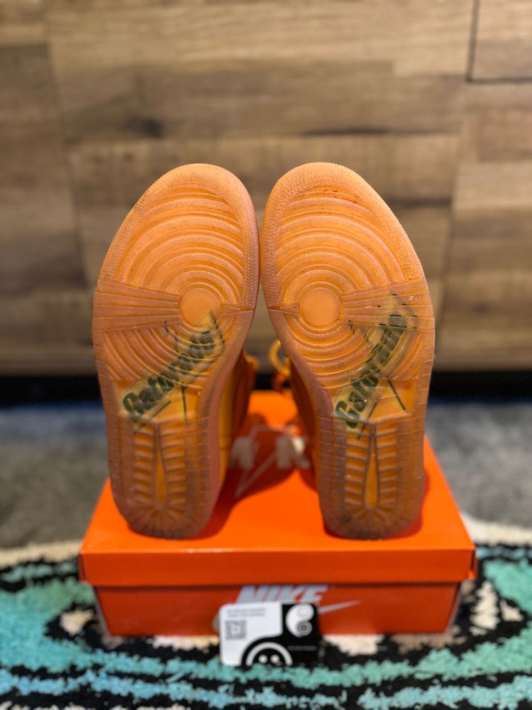 Jordan 1 Retro High “Gatorade Orange Peel” U.K. 8.5 obraz 3