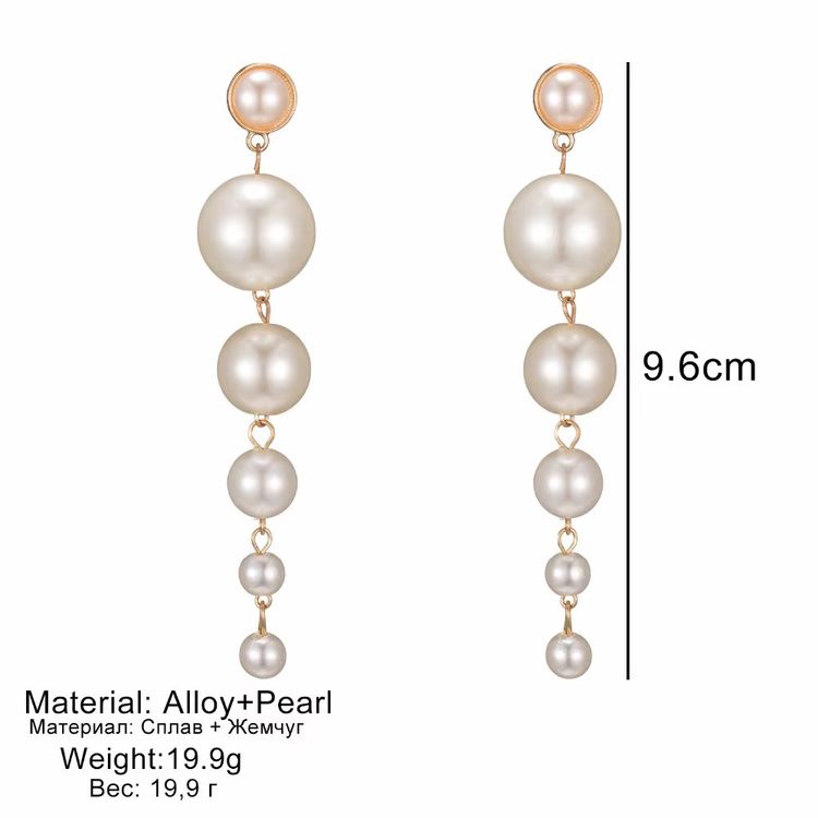 Pearl Drop Earrings image 3